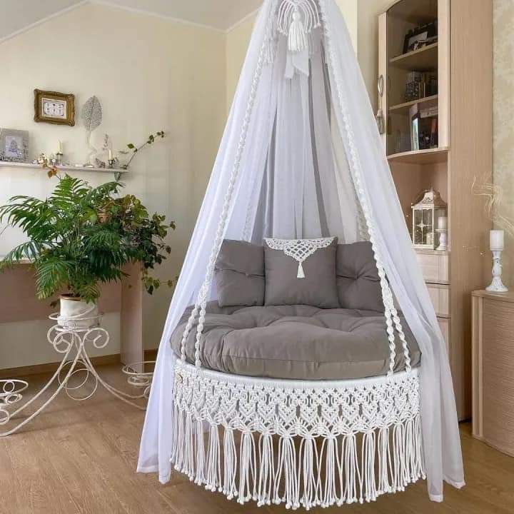 Trendy and Fashionable Outdoor Swing chair Dulna
