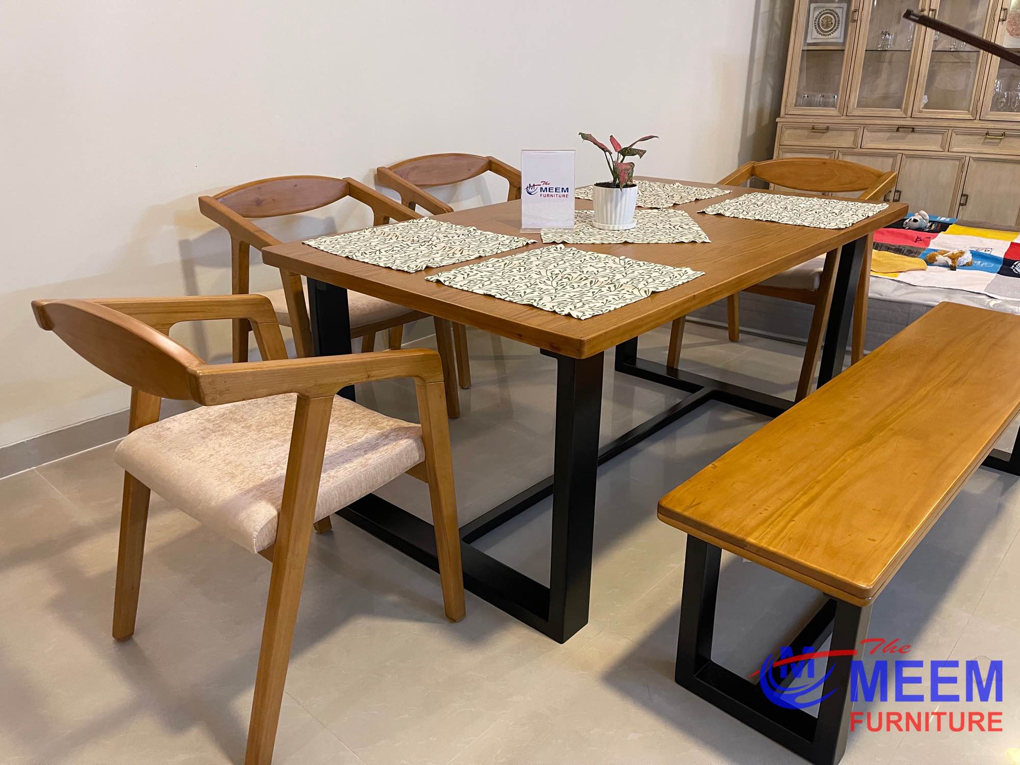 Dining Table set Modern Style 4 Chair With Bench. 
