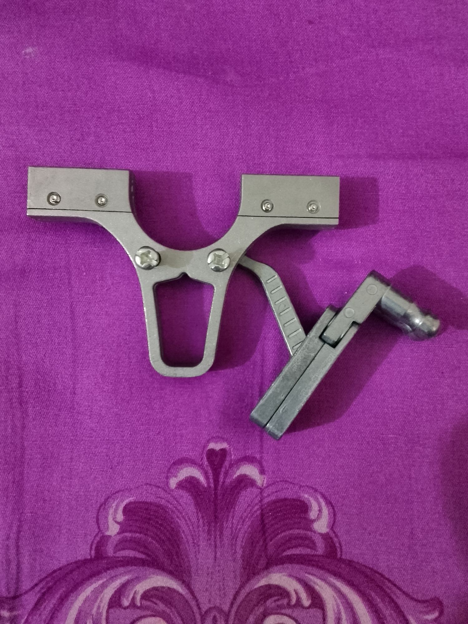 Head And Release Device Parts. 