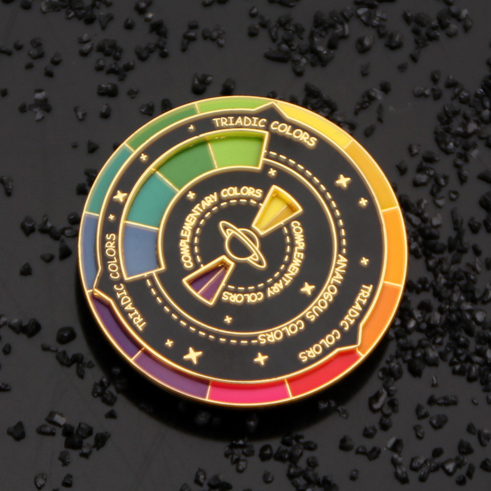 Spinning Color Compass Enamel Pin Novelty Rotatable Palette Brooch Color Wheel Badge for Backpacks Aesthetic Jackets Accessories