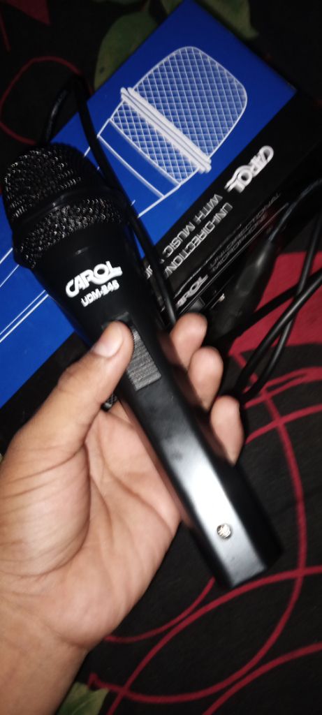 Uni-directional dynamic microphone, Carol Micro Phone - UDM 246 Made In Taiwan. 