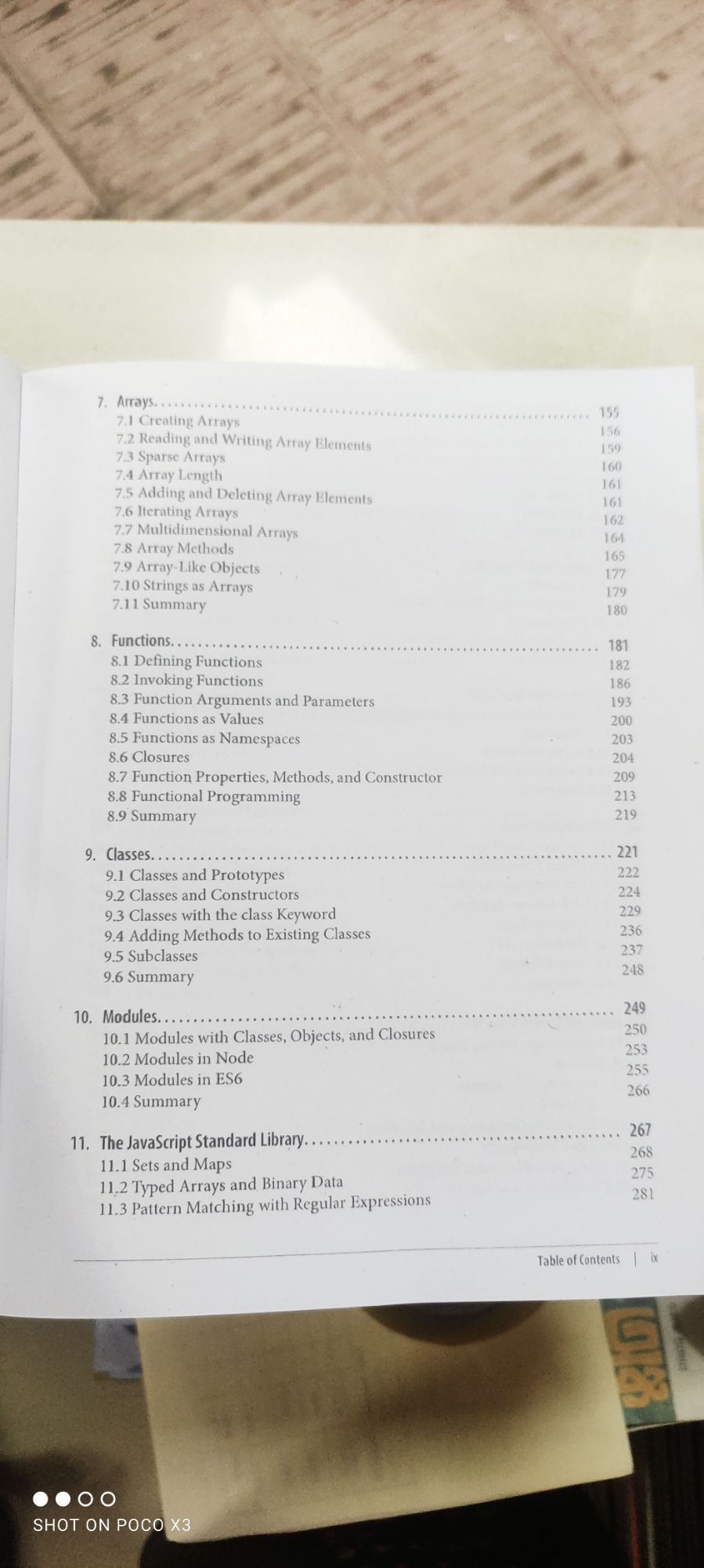 Javascript The Definitive Guide. 