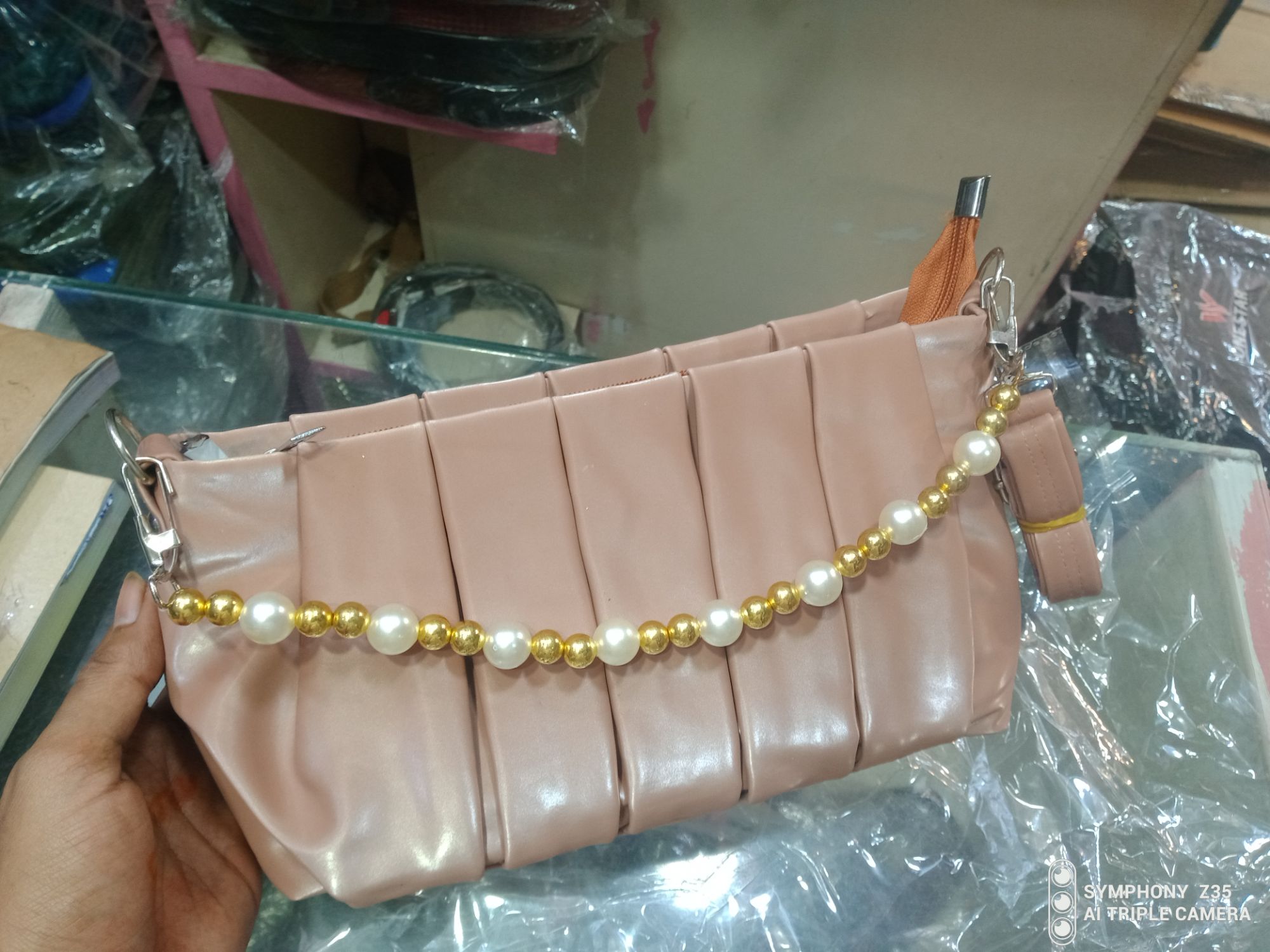 meyader ledis travel bag. 