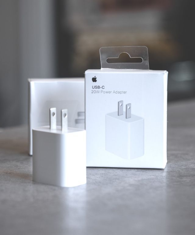 iPhone 20W Adapter 2 Pin Top Quality