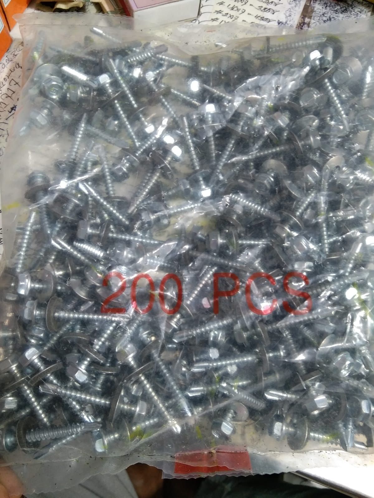 450 number blind revits 3.2mm thikness 12.7 mm length 1000 pcs box professional high quality. 