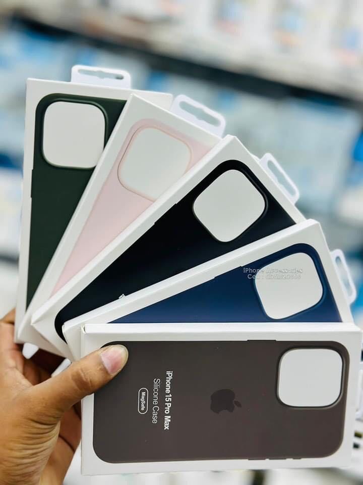 For iPhone 15 Pro Max official ic magsafe Silicon case. 