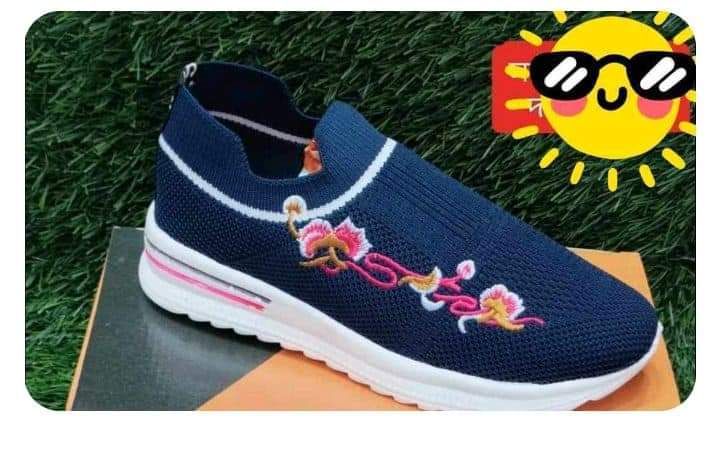 Womens Regular Use Fashionable Ladies and Girls Sneakers | Girls Sneakers