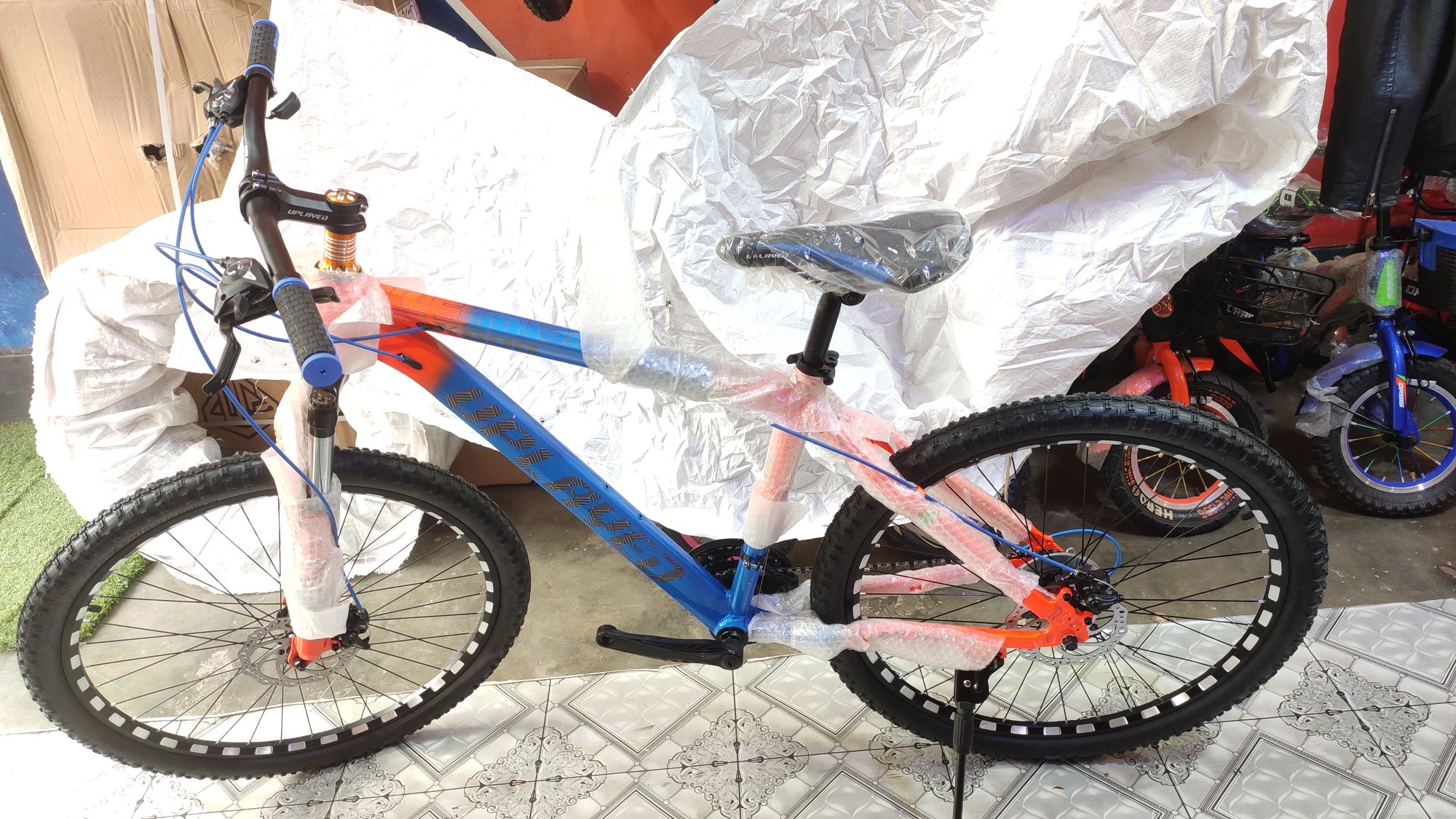 Uplayed x-808. 26"size Allow body 21 sp gear Cnc rim cycle