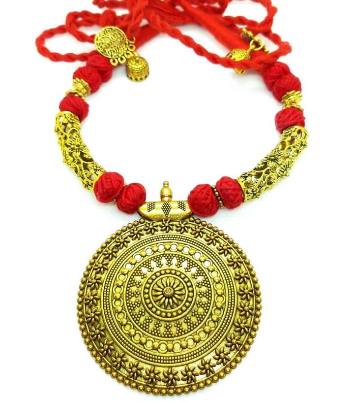 gorgeous party wear necklace pendant long chain set for girls and women.