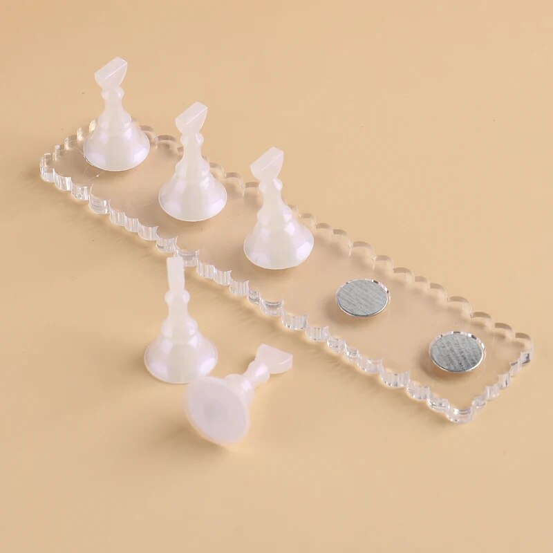 Magnetic Nail Tip Display Work Stand Set Crystal Acrylic Nail Tip Display Work Stand For Practice Nail Art Manicure Tools. 
