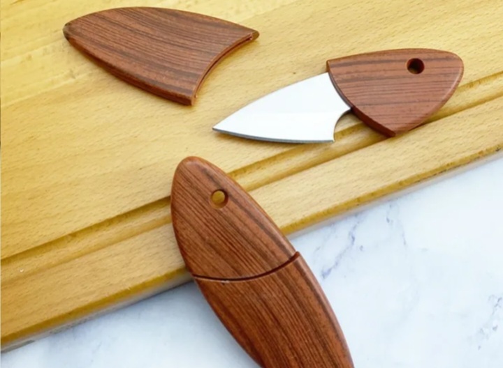 Universal handheld small sharp fruit pocket knife for camping(Made in China). 