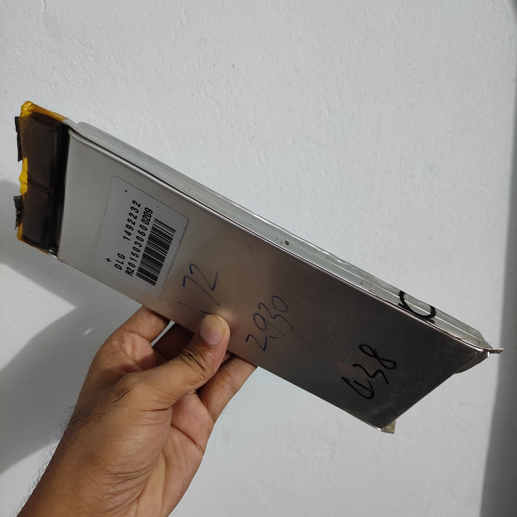 3.2v 25ah Lithium phosphate battery. 