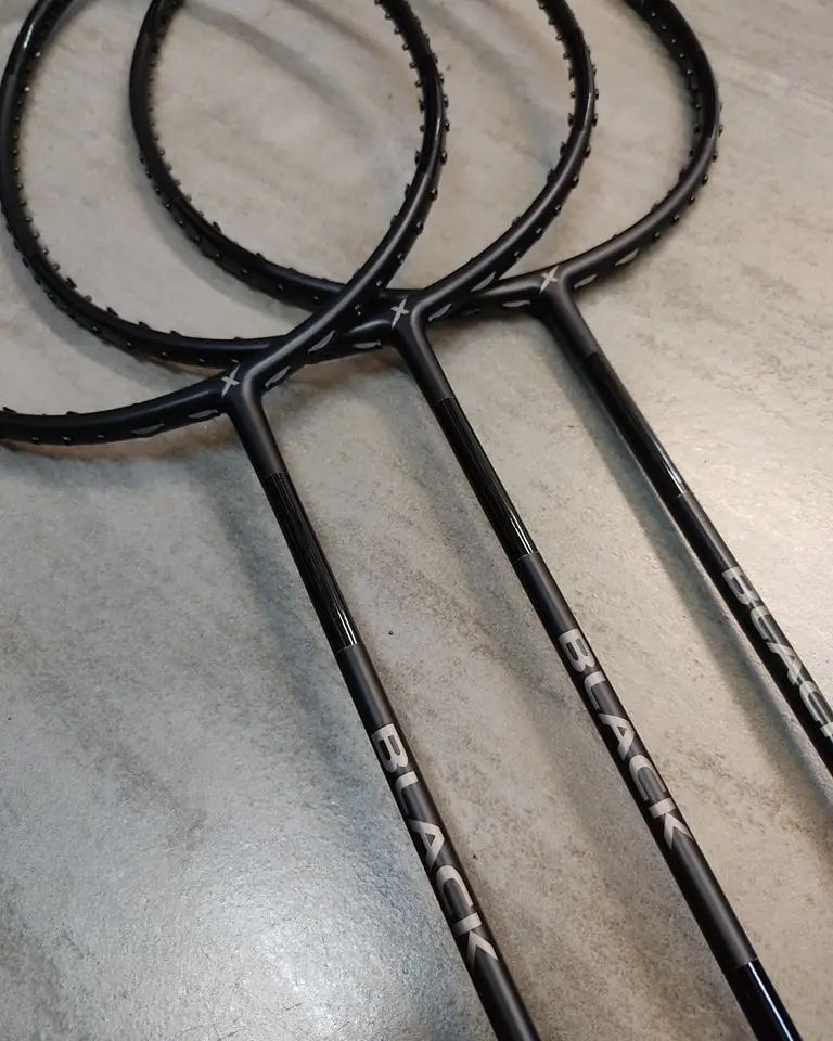 Maxbolt Black Unstrung Badminton Racket: Take Your Badminton Game To The Next Level With This Maxbolt Black Unstrung Badminton Racket. 