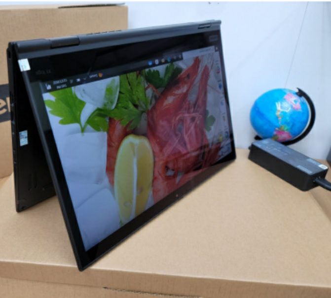 Lenovo ThinkPad X1 Yoga Core i5 8th Gen Touchscreen 360° routed display 

tas pan thakba Ram 16gb ssd 256gb. 