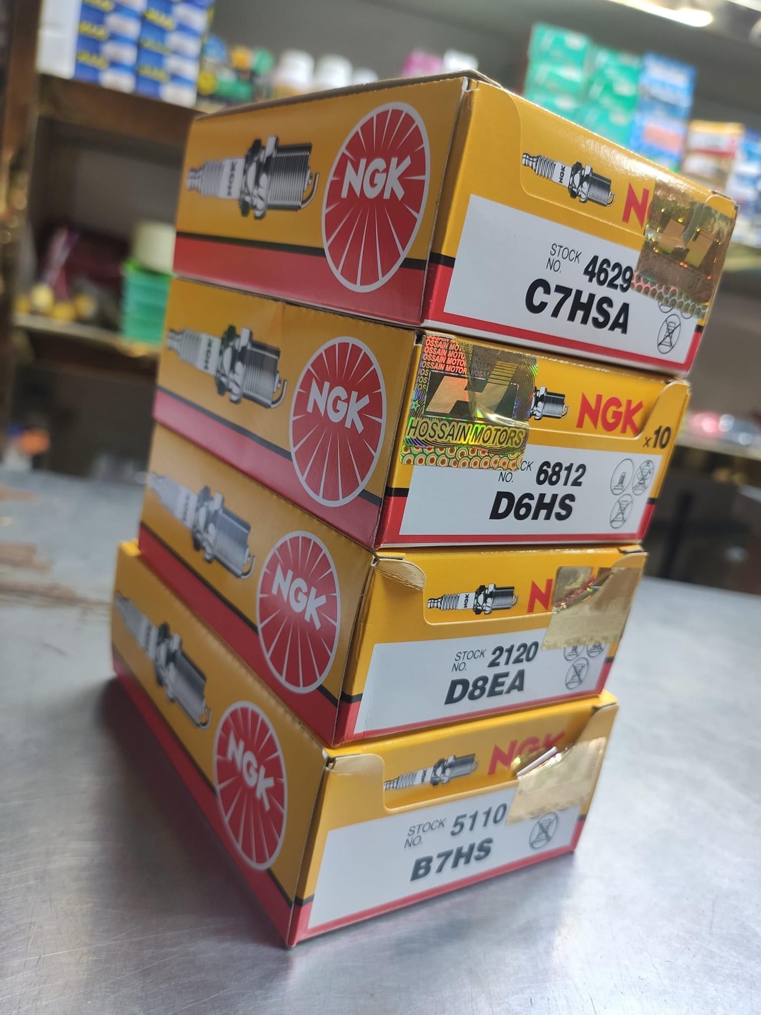 Spark plug NGK C7HSA. 