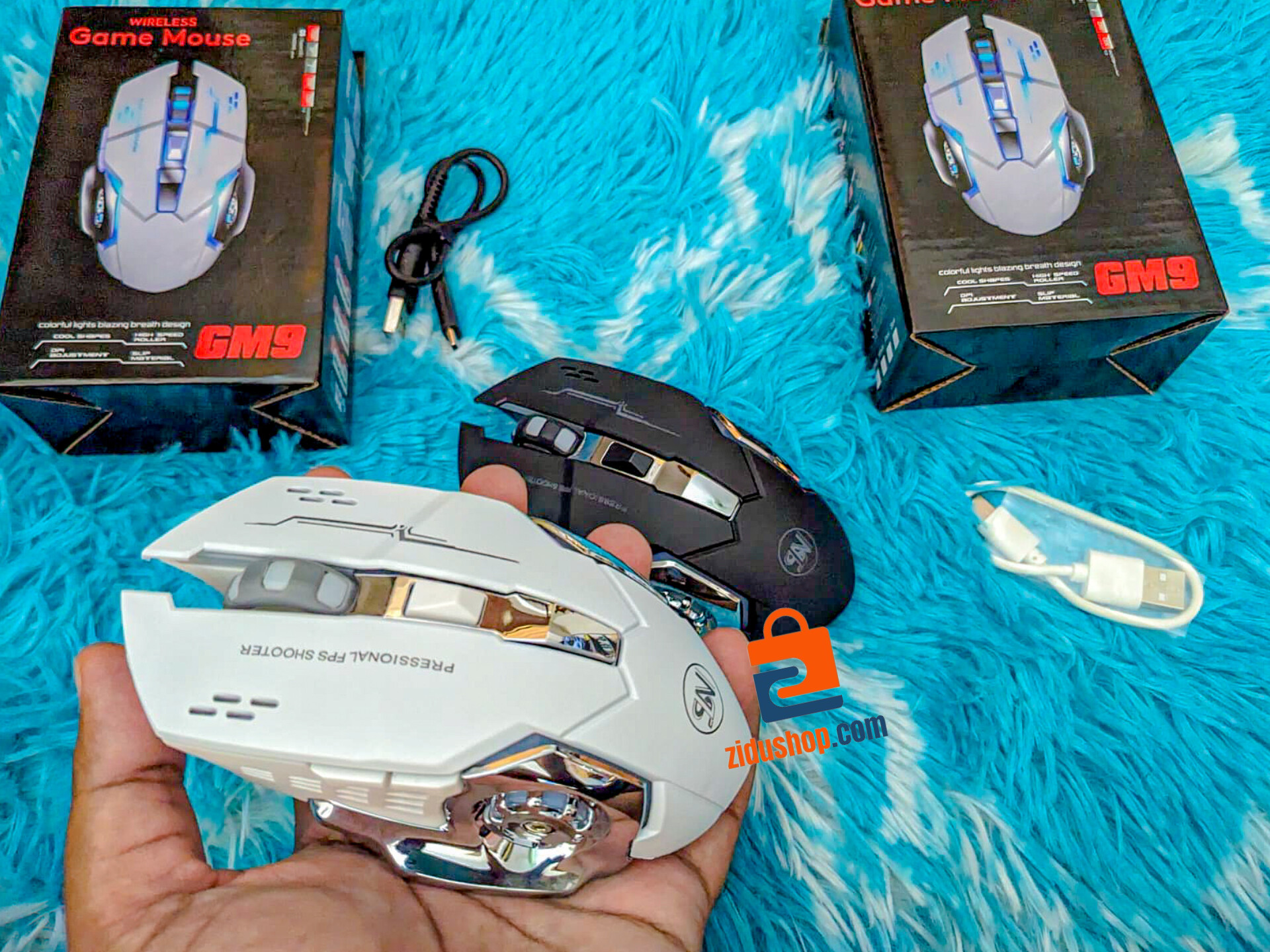 RECHARGABLE Wireless Gaming Professional Mouse RGB For IOS Android Mac & Computer Laptop. 