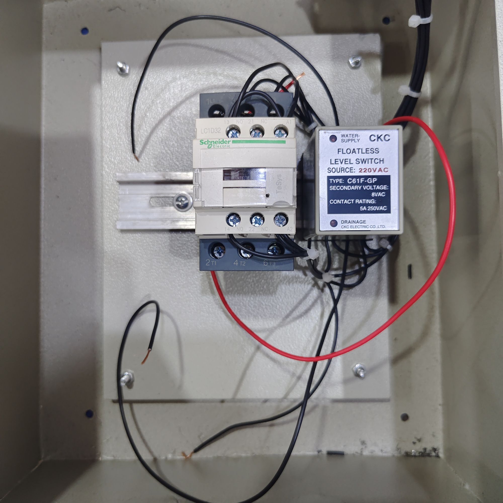 automatic water tank with CKC FLOAT SWITCH Timer and Schneider magnetic contactor 220V. 