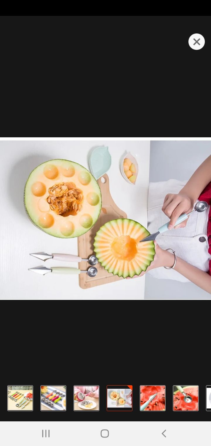 Fruit design cutter with scoop dual sided. 