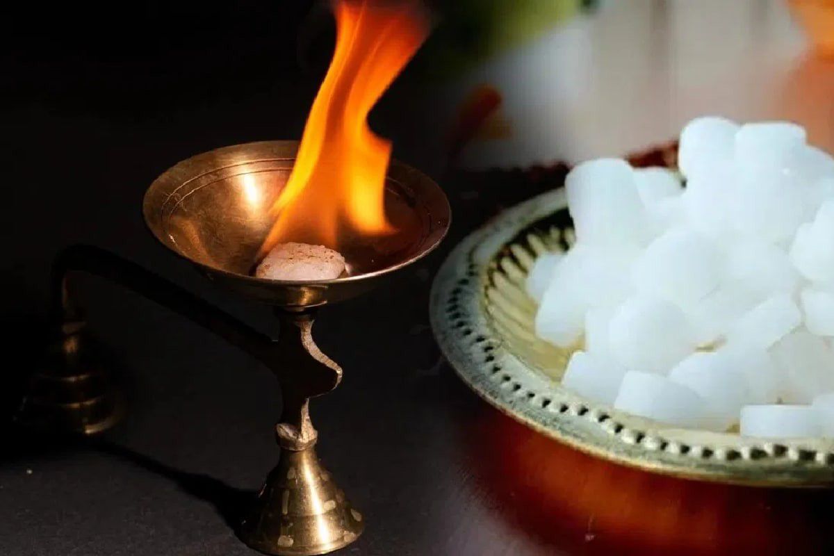 Camphor Tablet  Shape /Karpur in Aarti- 1 Pot - 25 Gm. 