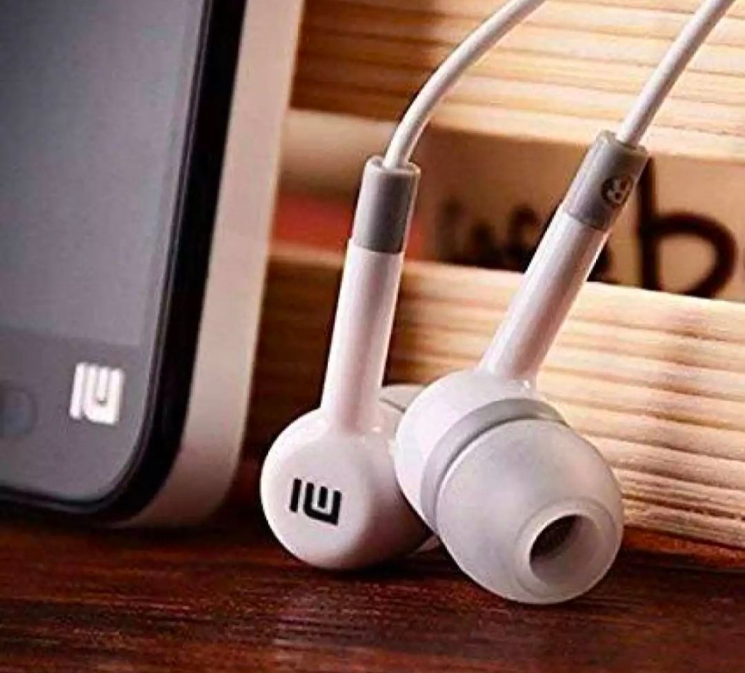 Mi2 In Ear Stereo Earphone with Mic & 2 Pair Extra Earbuds Compatible For All Mobile | ear phone /MI2 headphone for xiaomi/MI MI Android Earphone MI2 Mi 2 Earphone For Android | MI Earphone for Android-White Color | xiaomi Android. 