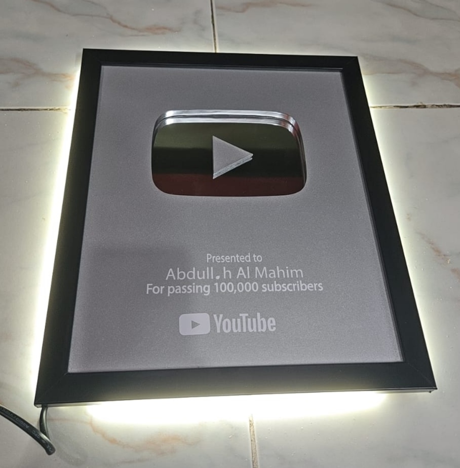 samne pichone same silver play button show piece for using studio decoration,room decoration play show piece,logo ad silver colour. 