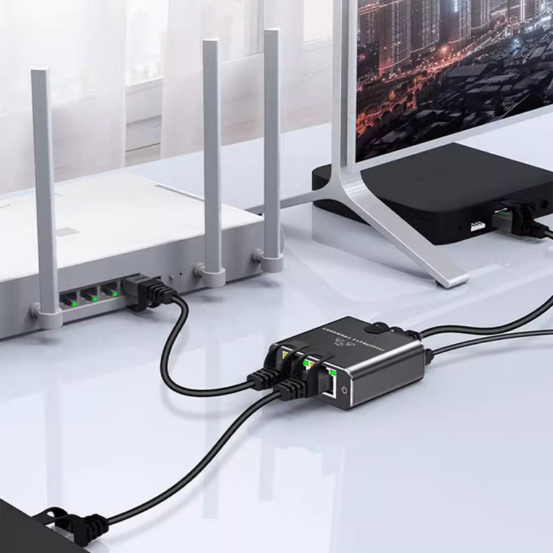 1000Mbps Ethernet Splitter 1 to 2  Network Splitter with USB Power Cable RJ45 Internet Splitter Adapter. 