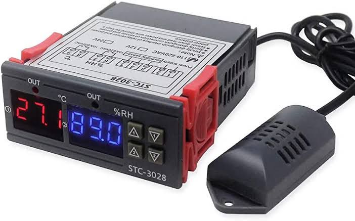 STC-3028 Digital Temperature and Humidity Controller. 