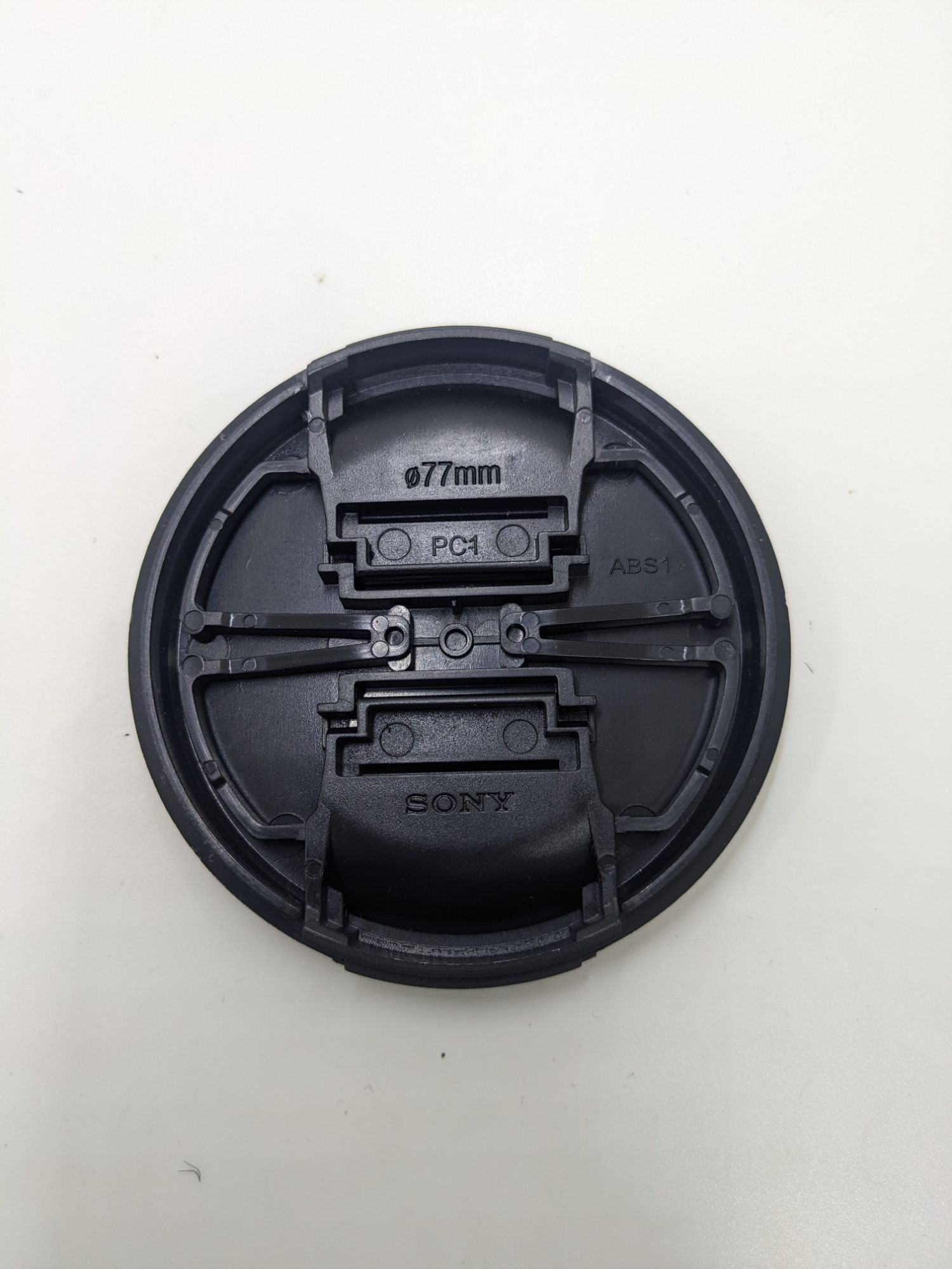 sony 77mm lens cap for Sony 24-105 oss and more. 