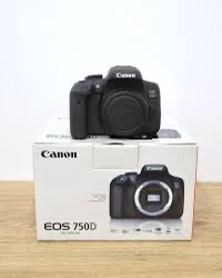 Canon EOS 760D Digital SLR Camera 5 fps continuous shooting, APS-C CMOS sensor, 24.2 Megapixel - Body Only Black