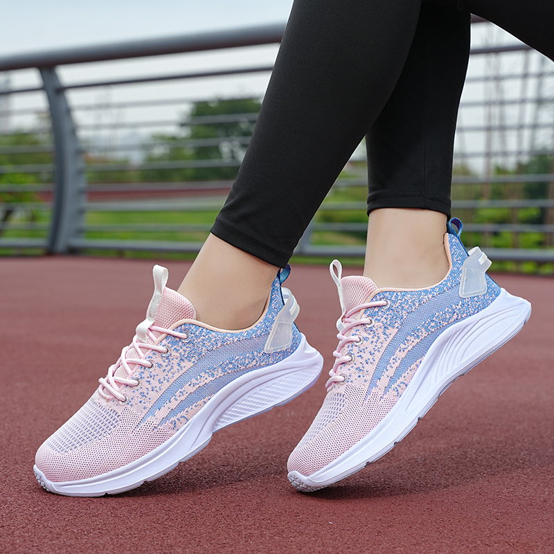 Four seasons flying weaver women's shoes High quality academic style classic low-top fashion soft soled student running shoes. 