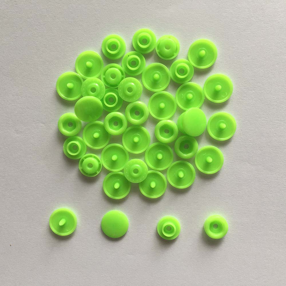50 Sets Round Snaps Buttons For Bib T5 Plastic Press Button Fastener Snap For Clothes Accessories DIY Crafts 24Colors. 