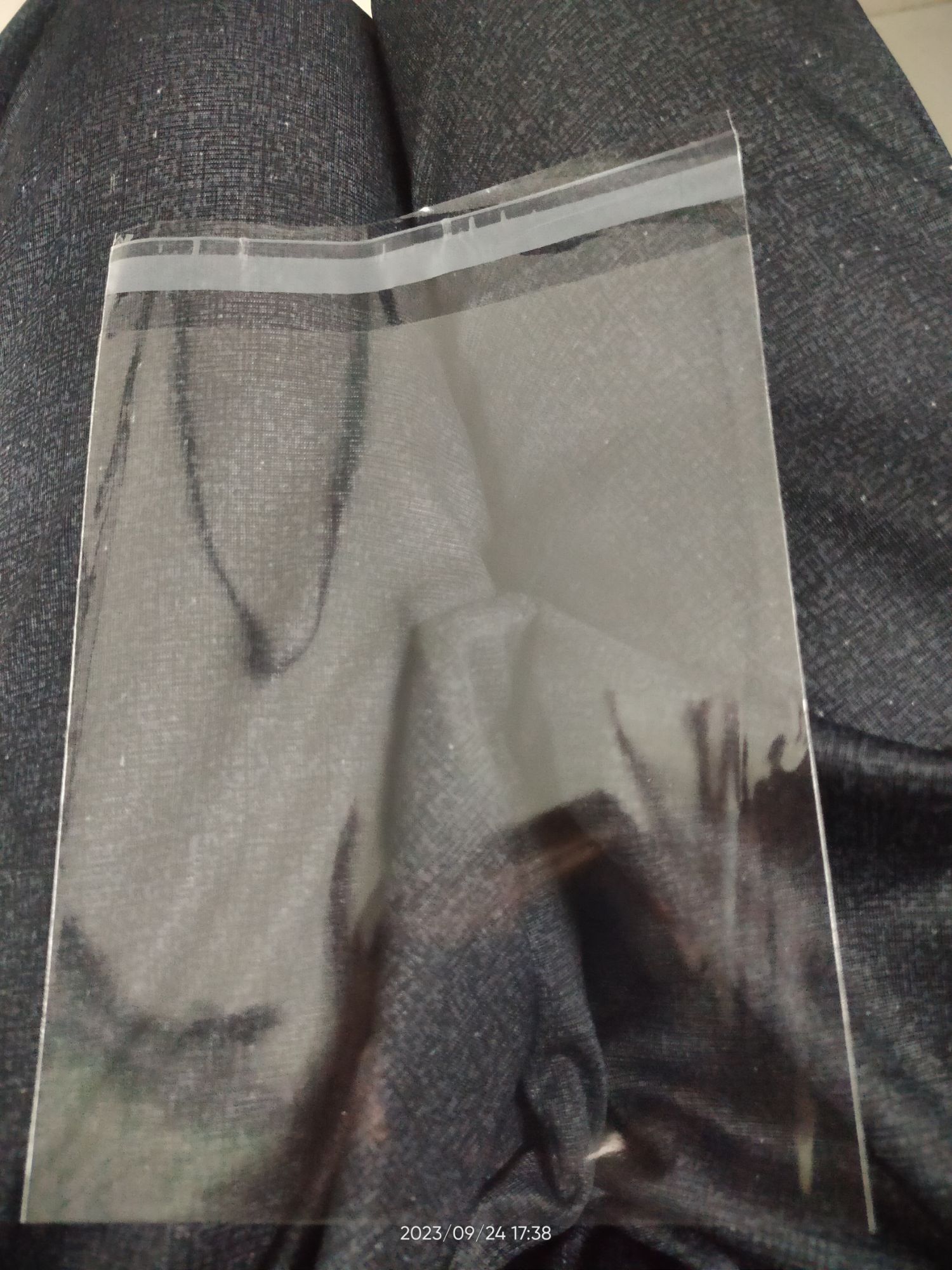 5×7 inch 100pcs Crystal China cellphone poly With Glue for packaging shipping invoice. 