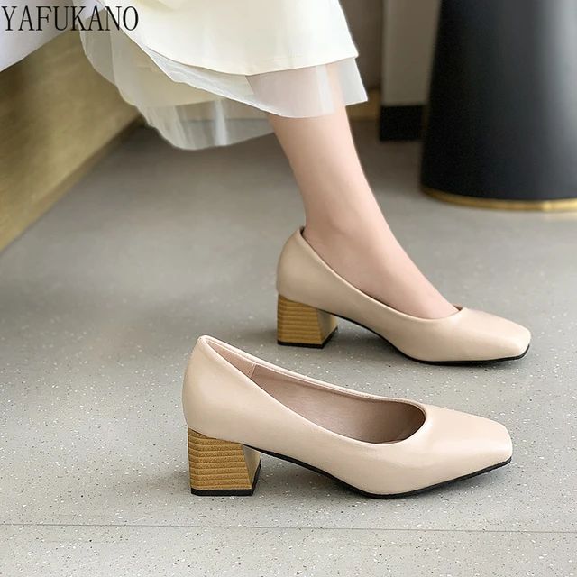 Shallow Mouth Square Toe Chunky Block Heel High Heels Retro Grandma Shoes Mid Heel Comfort Career Work Shoes Simple Lady Pumps. 