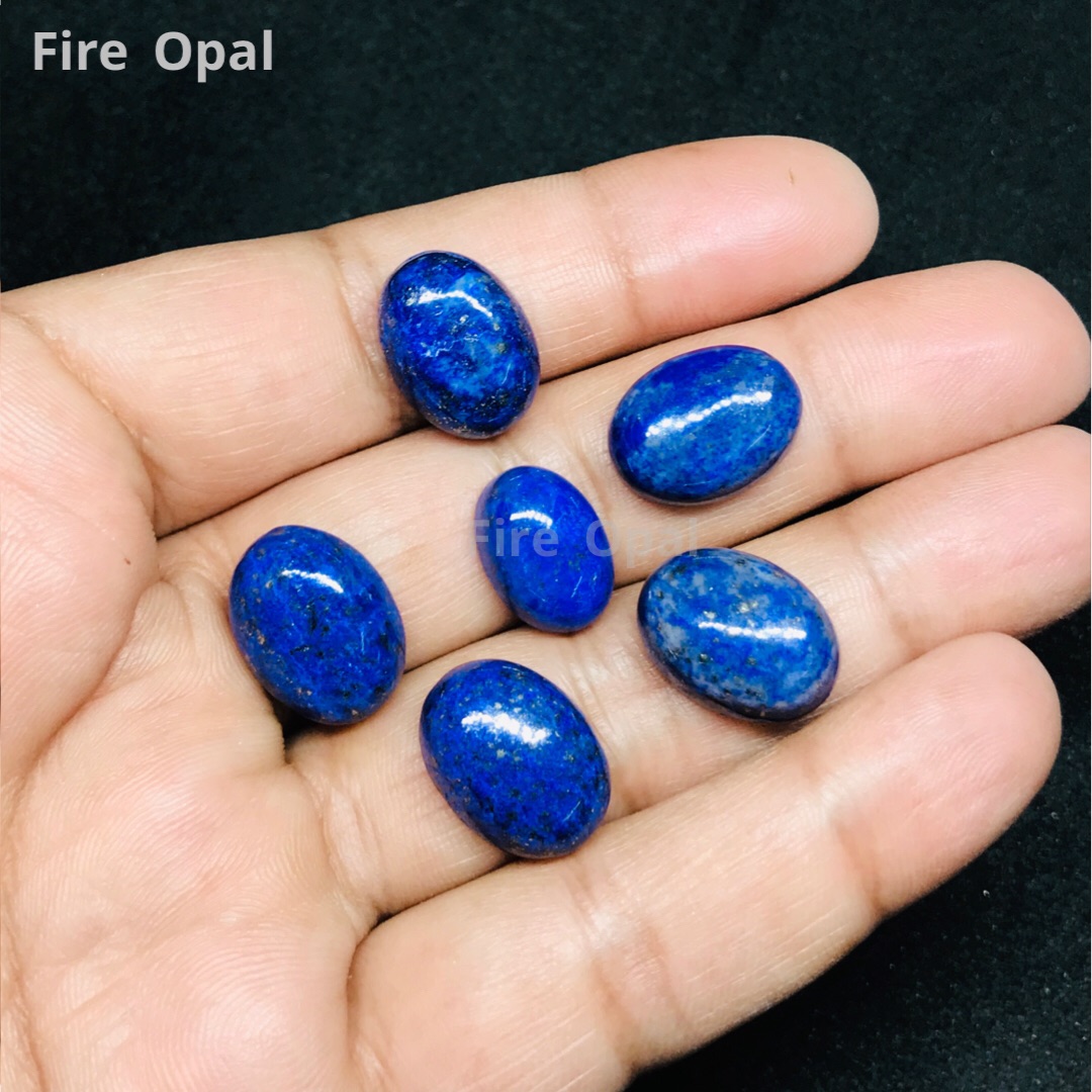 Lapis lazuli Stone ( Raj Botto nila ). 