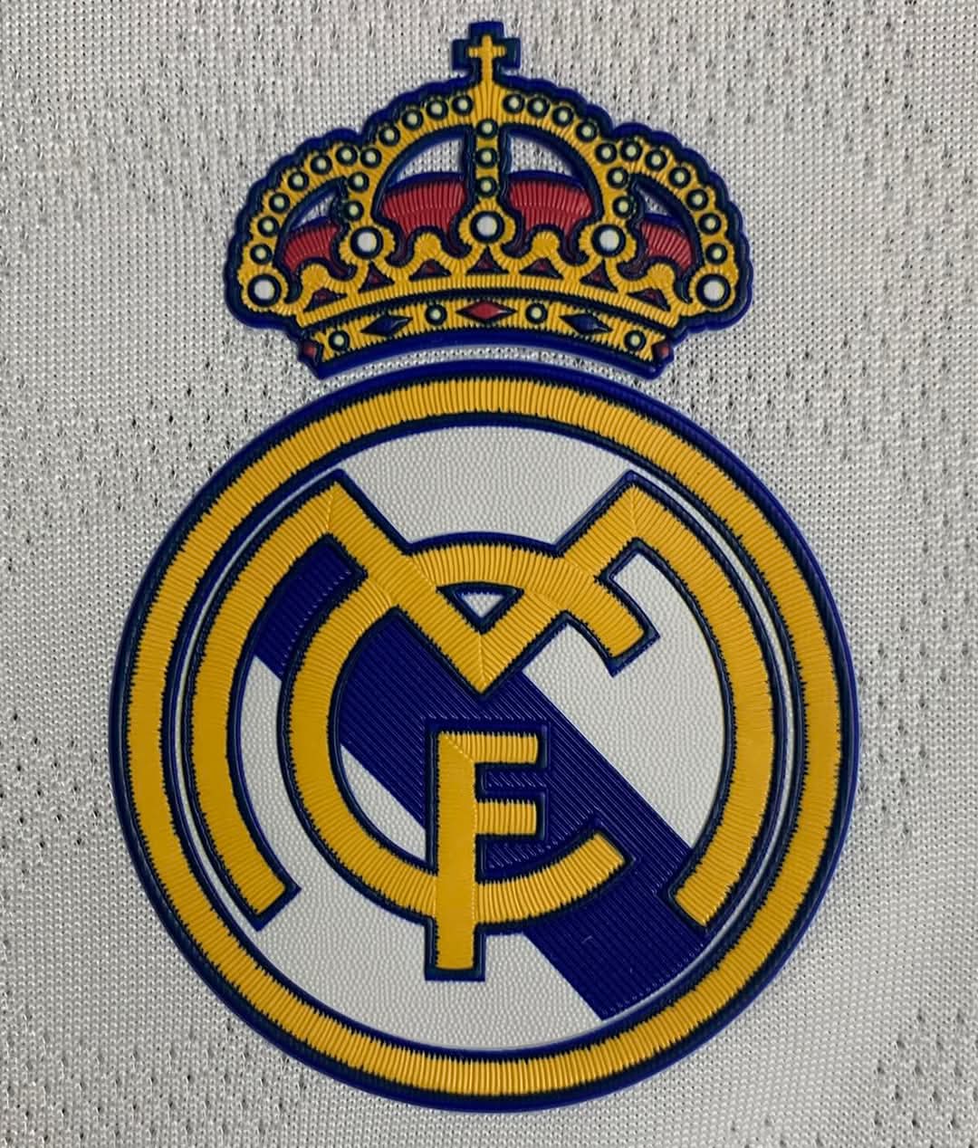 Real madrid new home kit jersey 25/26 half sleeves. 