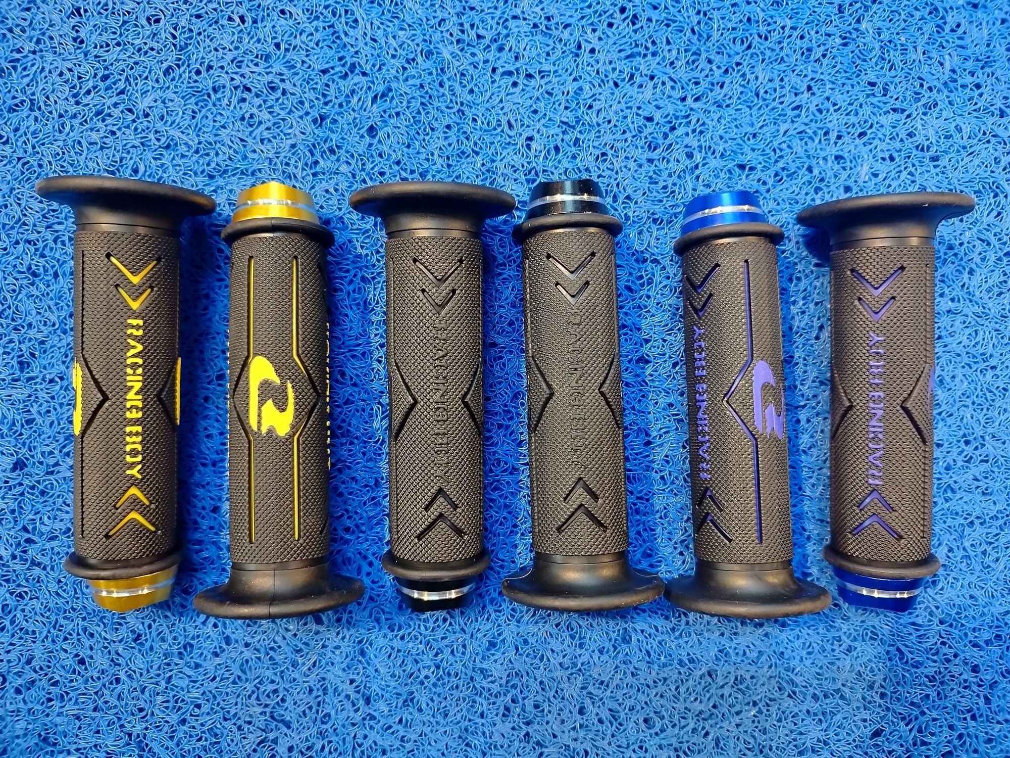 RCB, RB Alloy Handle Grip. Universal, Anti Slippery, High Quality And Durable, Resist Hand Fatigue, Sillicone Rubber, Easy Installation, Very Stylish. 