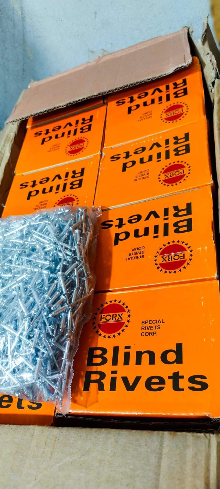 450 number blind revits 3.2mm thikness 12.7 mm length 1000 pcs box professional high quality. 