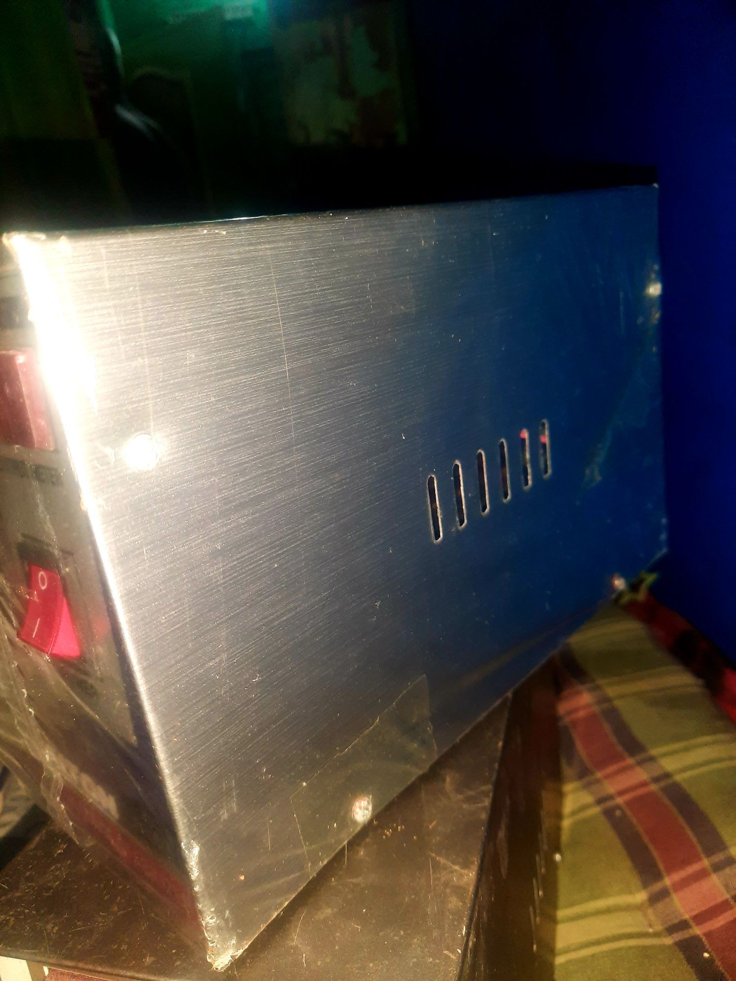 Automatic Voltage Stabilizer/Digital Voltage Stabilizer 1000VA for tv,frezze,pc etc.. 