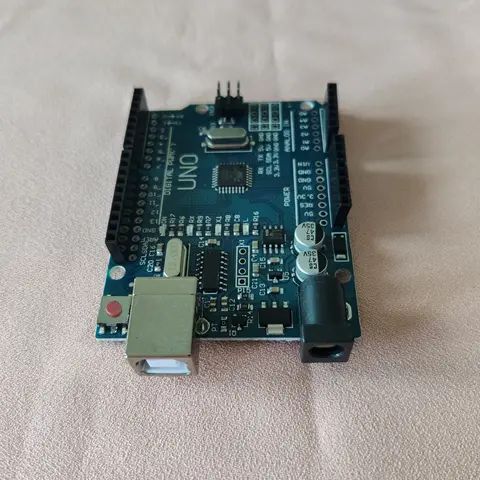 Arduino UNO R3 SMD Development board With USB cable for robotics & automation project.. 