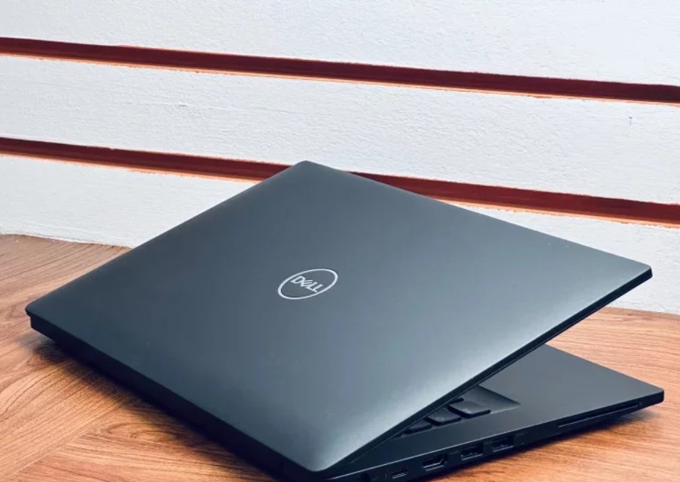 Dell Latitude 7490 Core i5 8th Gen Laptop