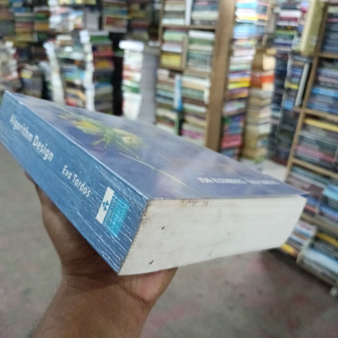Algorithm Design

Book by Jon Kleinberg and Éva Tardos. 