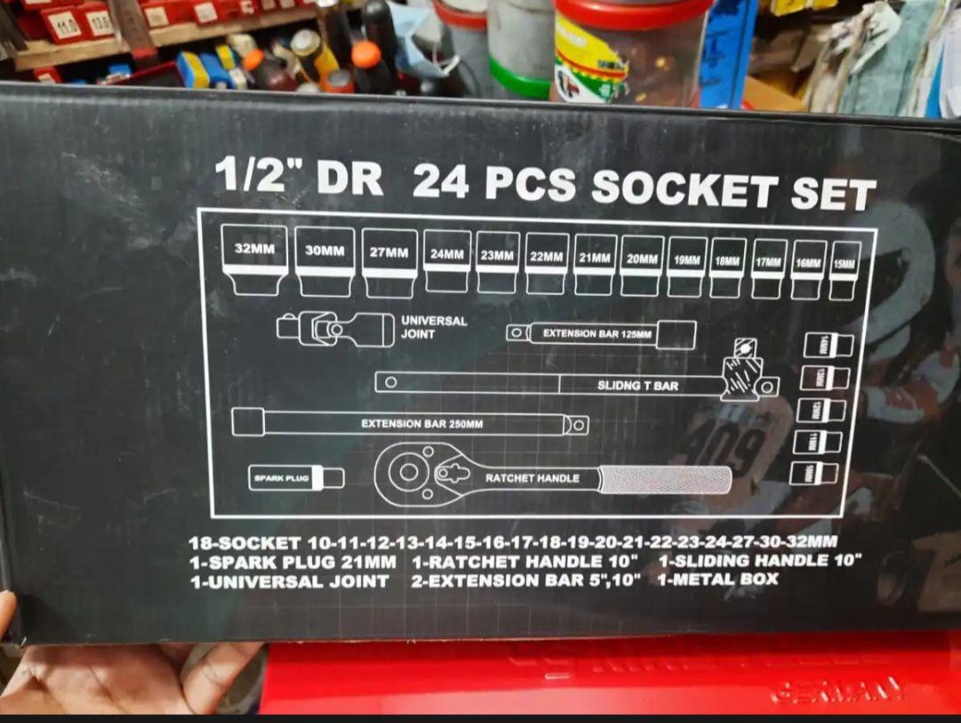 Guti socket 24PCS Set 10-32 mm 1/2 inch drive size / Drive Socket Set Professional 10~32mm Auto Repair Socket  Set. 