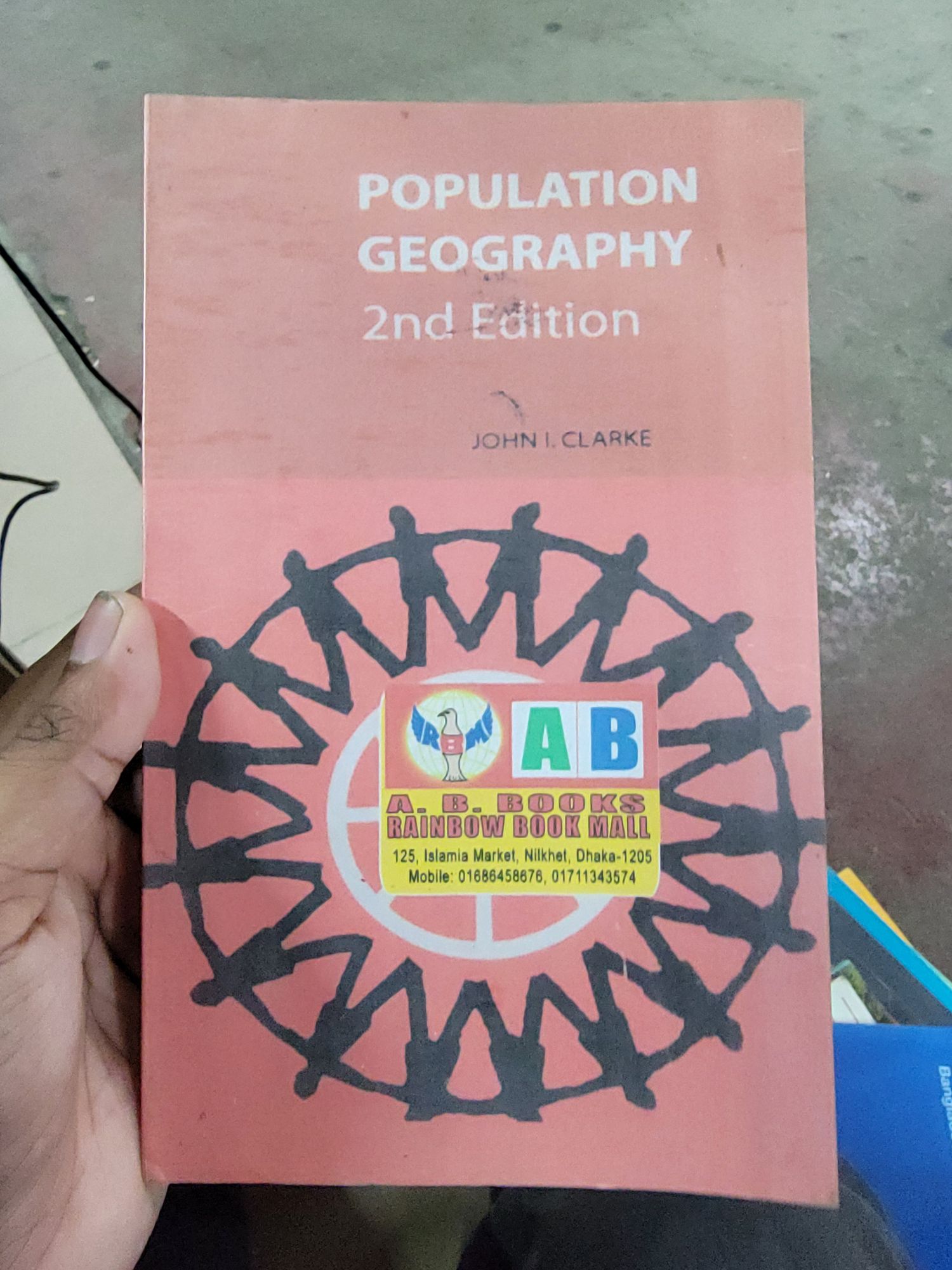 POPULATION GEOGRAPHY

2nd Edition

JOHN I. CLARKE