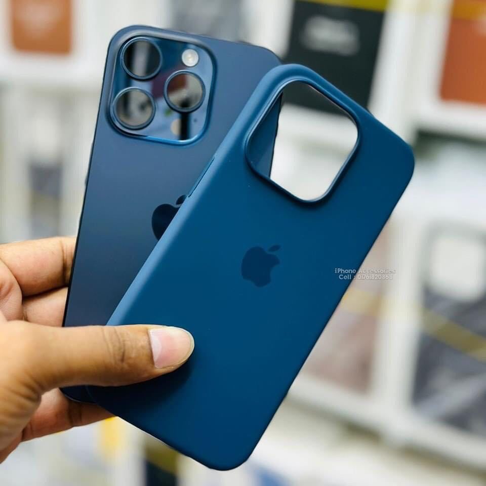 For iPhone 15 Pro Max official ic magsafe Silicon case. 