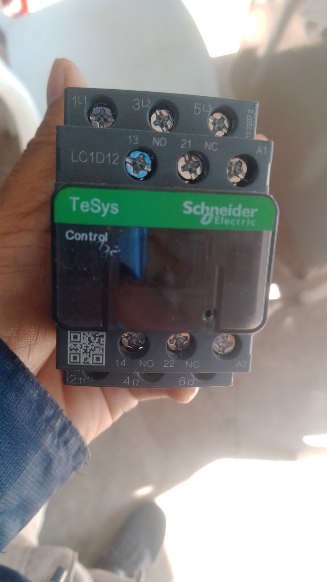 Magnetic contactor lc1d12 schneider new model