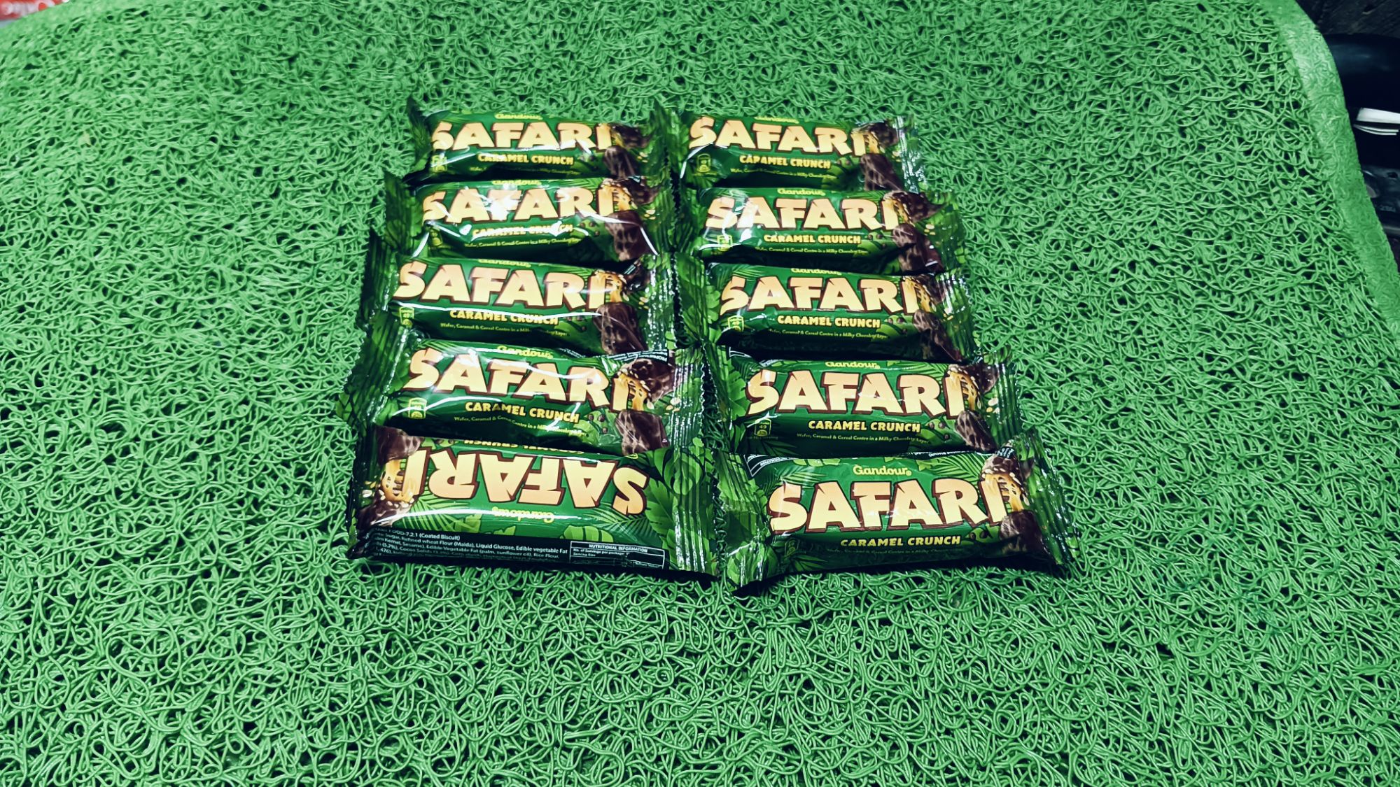Safari Chocolate Bar 10gm - 1 Box. 