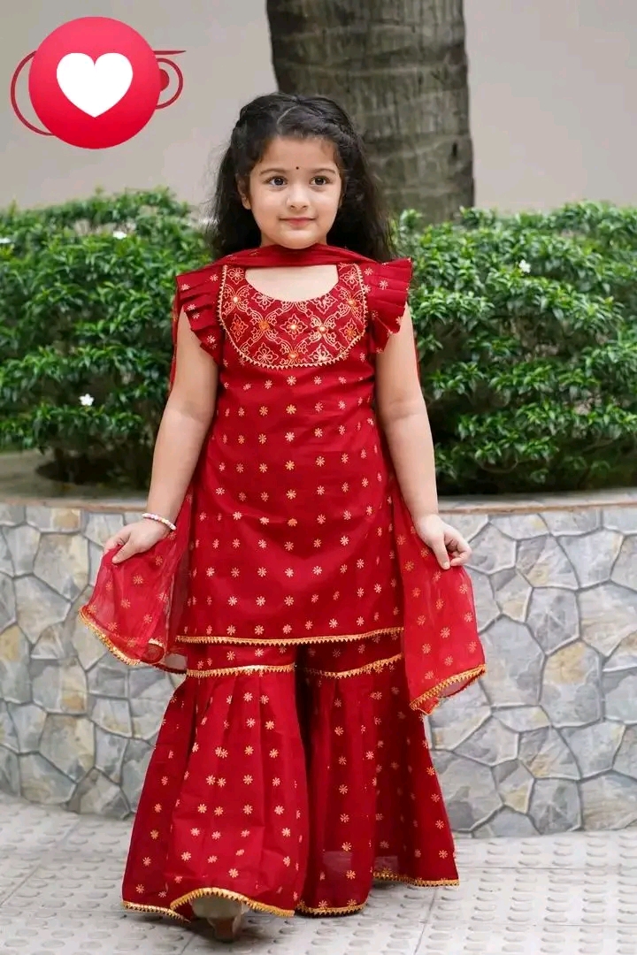 arong dress design Aarong cotton kurti, perfect for summer wear Available sizes: Bust: 36-44 Length:40 Sleeve:17 Price:799tk Our new collection- Brand new kurti in available sizes. Stock limited *Please note that this is not Aarong