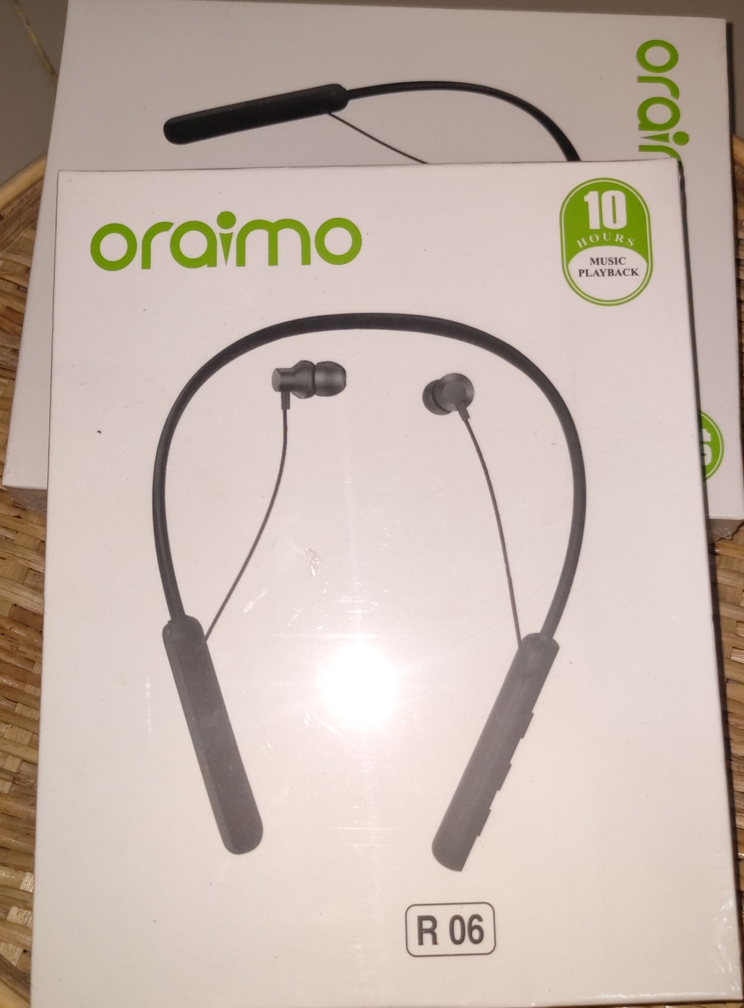 Oraimo R06 neck band good quality