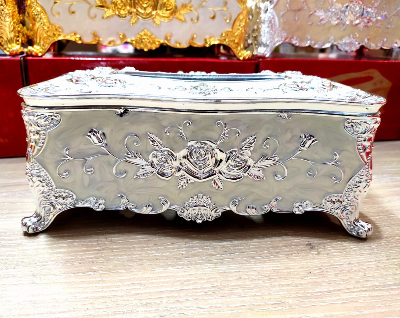 Gorgeous Premium Quality Car Tissue Box