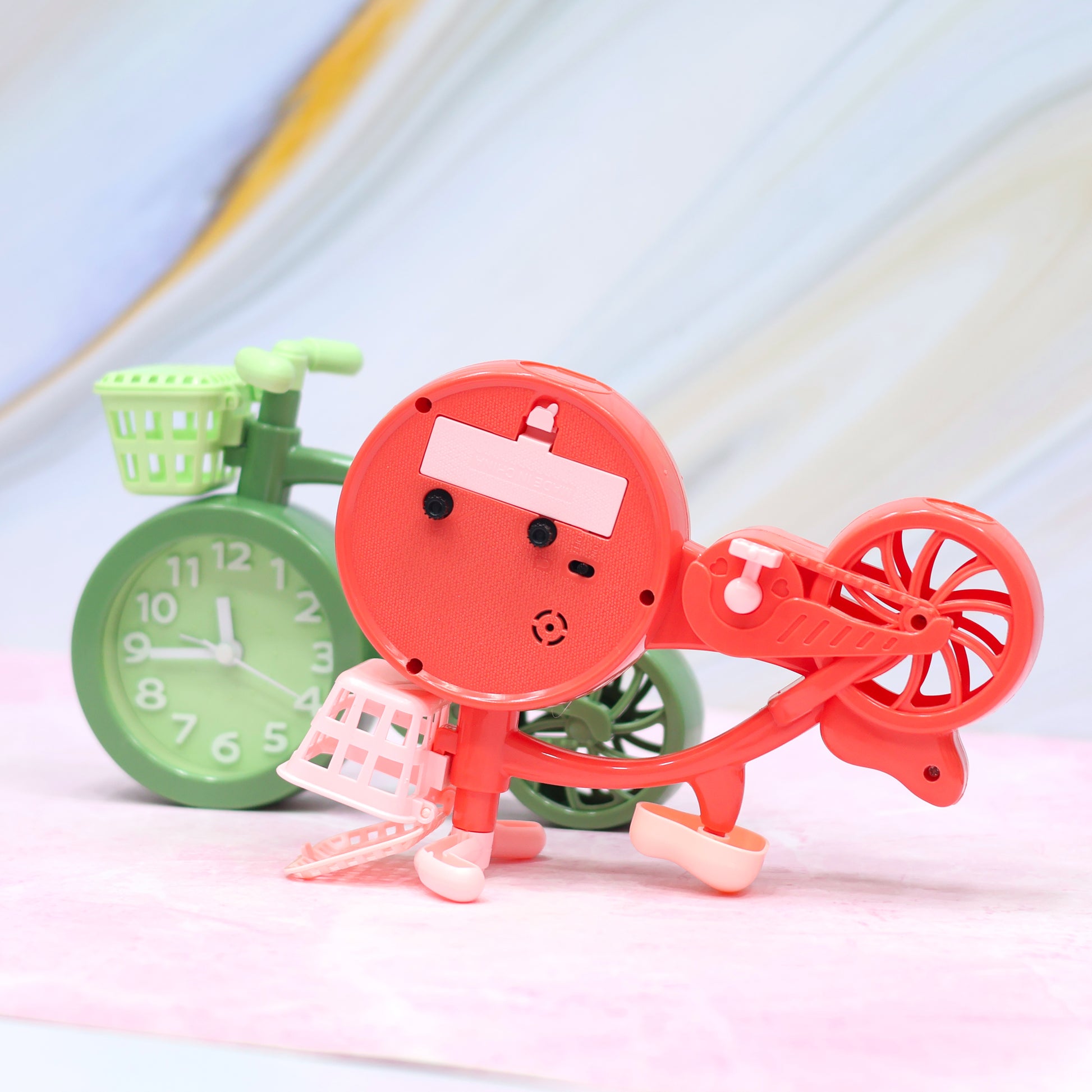 Creative Bicycle Alarm Clock Bicycle Design Cute Alarm Clock with basket


These cool and funky alarm clocks designed in the shape of a bicycle. And with a small basket, which you can open and put some small stuff as well, operated on a AA battery, multip. 
